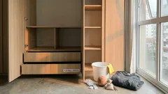 Faxina mensal no guarda-roupa: passo a passo para evitar mofo, cheiro ruim e traças